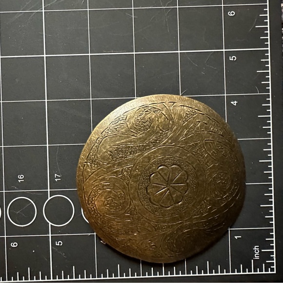 Vintage Large Chunky Brass Belt Buckle - Picture 3 of 4